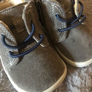 baby boys ugg shoes